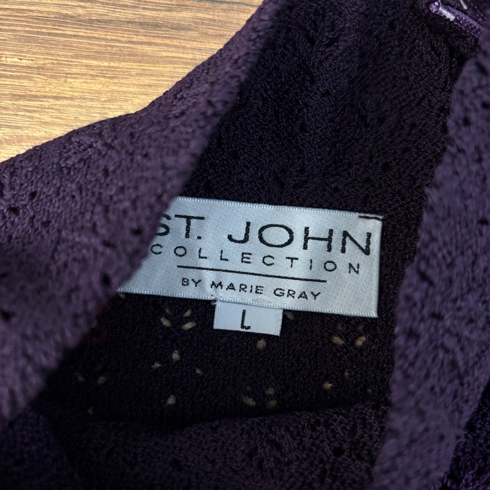St. John Collection Marie Gray Eyelet Knit Sleeveless Mock Neck Top Purple - Picture 4 of 7